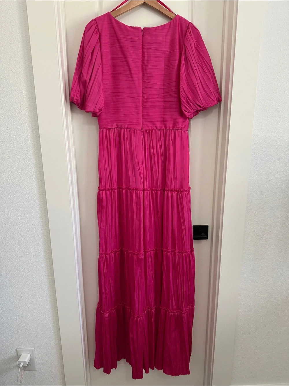 ✨ LIKE NEW ✨ AQUA Bloomingdale’s Pleated Cutout A-Line Formal Gown / Maxi Dress